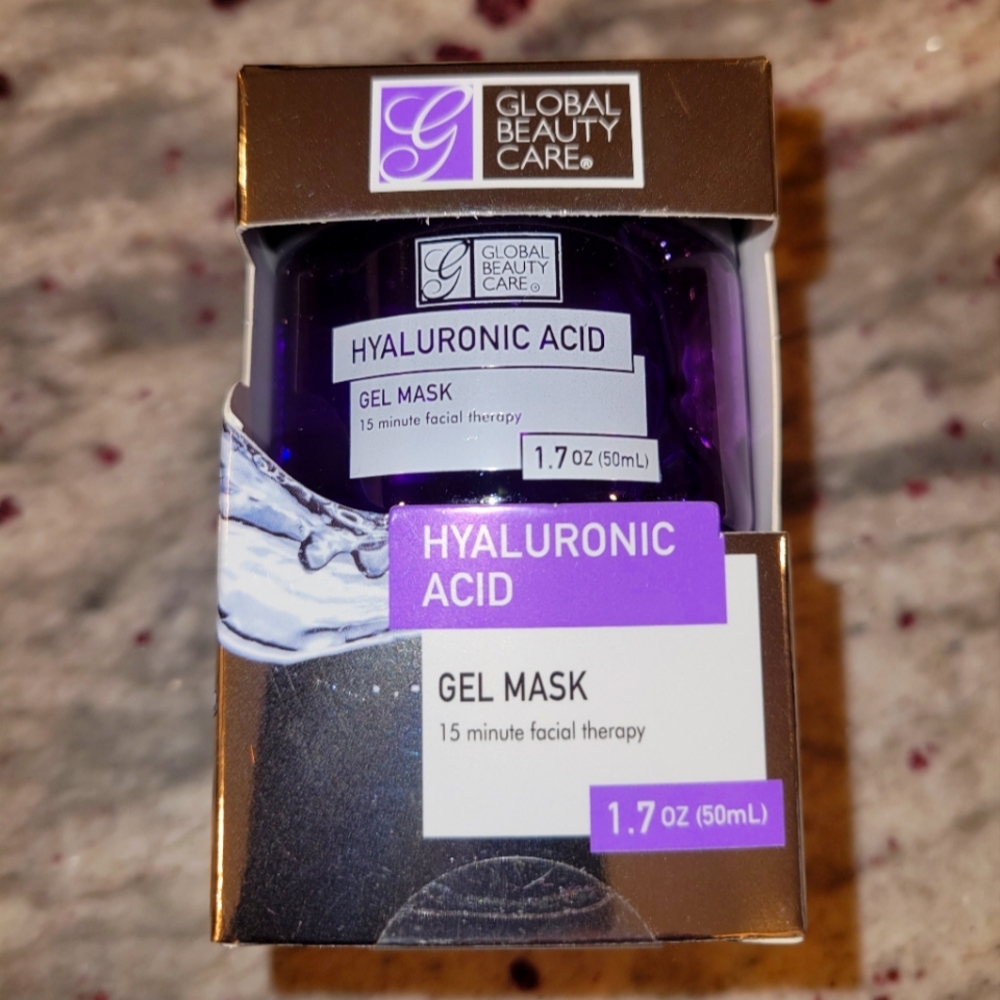 Hyaluronic acid gel mask
